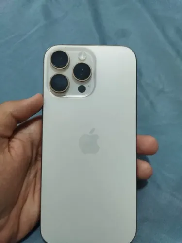 iPhone 16 pro max 93% de bateria, sem nenhum arranhão e funcionando perfeitamente