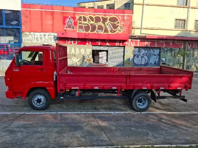 Vendo Carroceria Metalica 5,0m