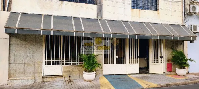 Apartamento com 3 dormitórios para alugar, 117 m² por R$ 2.804,32/mês - São Benedito - Ube