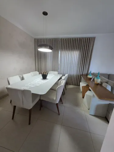 Casa Térrea à Venda com 3 Suítes - Jardins Madri | Goiânia/GO