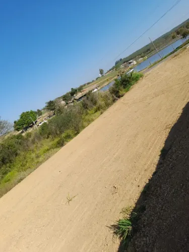 TERRENOS 1000M2 COM PREÇO, ARAÇOIABA DA SERRA, CERCADO, ASFALTO, ENERGIA, LAGO E RIOS.