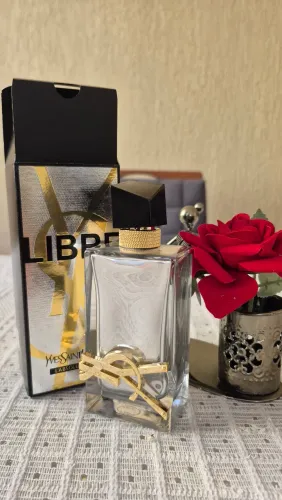 Perfume Libre L' Absolu Platine 90ml - desapego