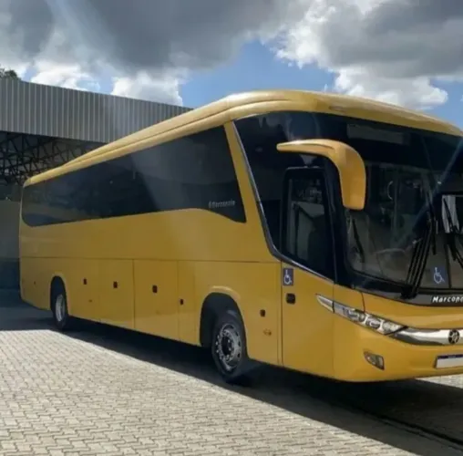 Ônibus G7 Paradiso 1200 Toco 4x2 (MB 0500RS) Ano 2011