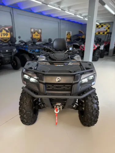 Quadriciclo Can am 700 MAX XT *150 KM*