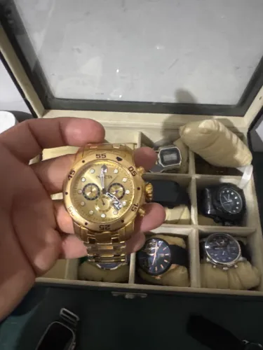 Invicta pro diver dourado 