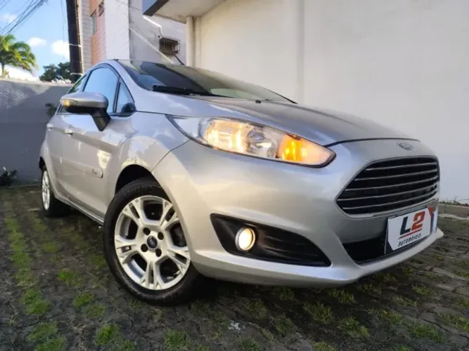 Ford Fiesta 1.6 16V Flex Mec. 5P 2015