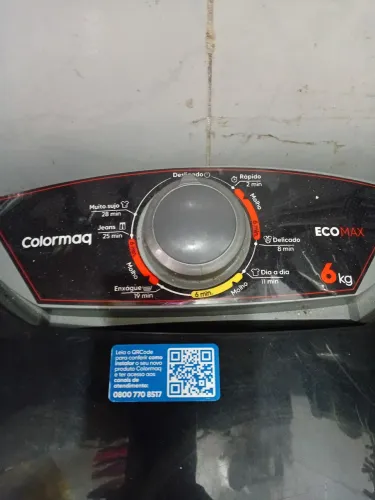 Vendo um tamquinho  de 6k da colomarque valor  300reais 