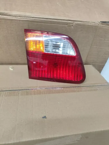 Lanterna Honda 1999 lado esquerdo 