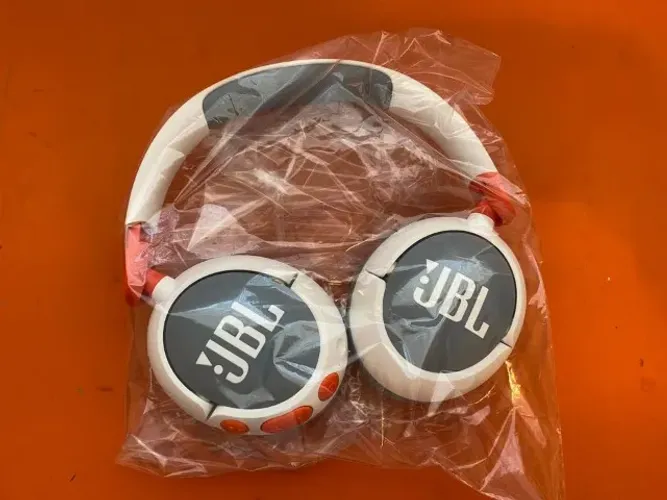 JBL Junior 470NC zero !