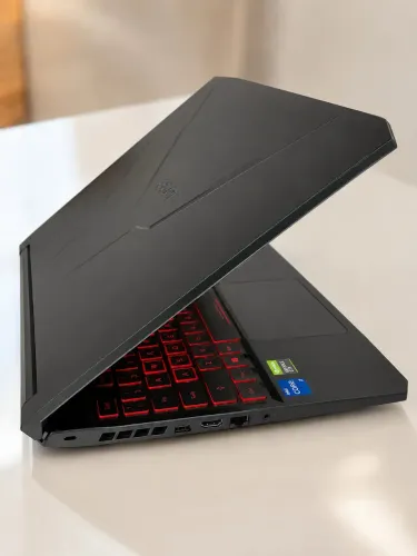 Acer Nitro 5 Gamer i7, 24GB RAM, 1.38TB, GTX 4GB, tela 144Hz