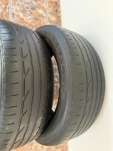 2 pneus 205/55 r16 turanza Bridgestone