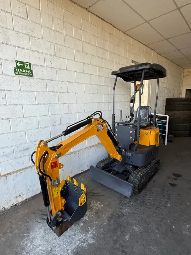 Mini Escavadeira DIESEL Eco Force 1000 ano 2025.
