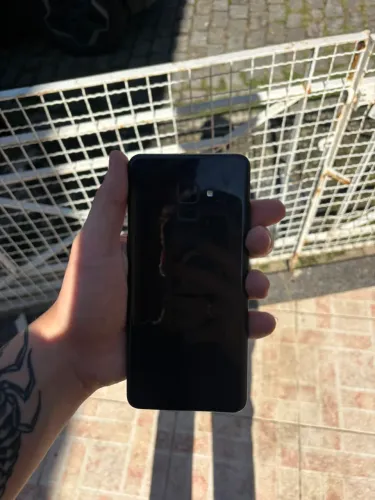 Samsung Galaxy A8+