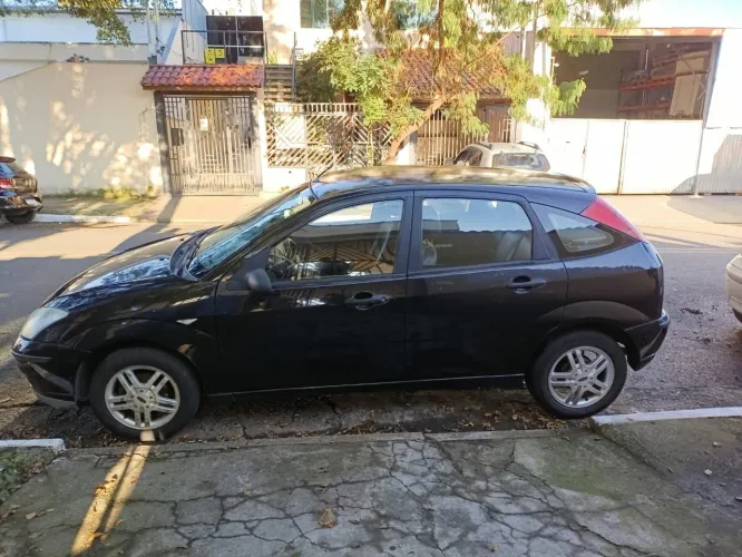 Ford Focus 1.6 S/se/se Plus Flex 8v/16v 5P 2008