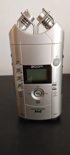 Gravador Digital Zoom Handy Recorder H4N + Tripé + Fonte + Cartão SD + Acessórios