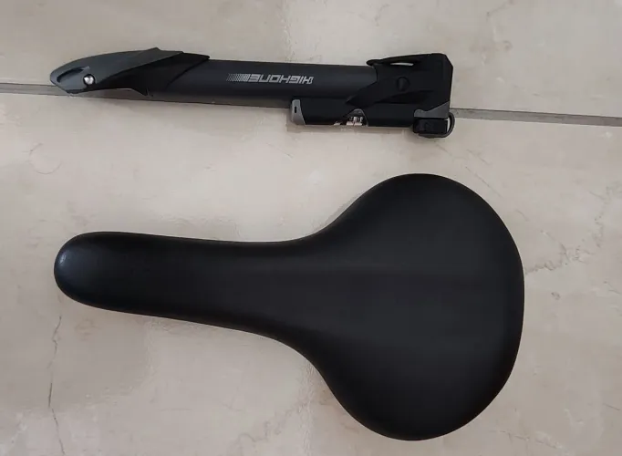Kit de Ciclismo em excelente estado