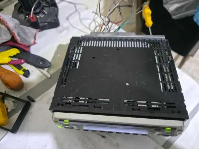 Rádio pioneer deh 3550 com Bluetooth.