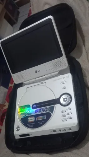 Dvd portatil c/ tela da lg