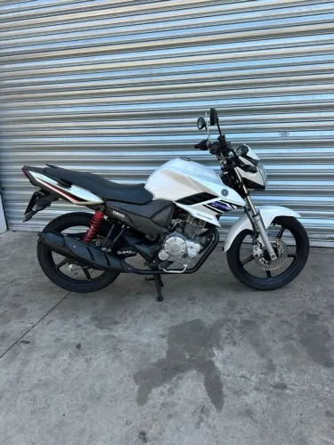 Abaixo da tabela pra vender fácil
