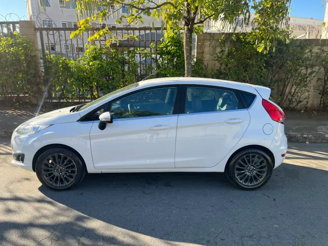 Ford Fiesta Tit./tit.plus 1.6 16V Flex Aut. 2015