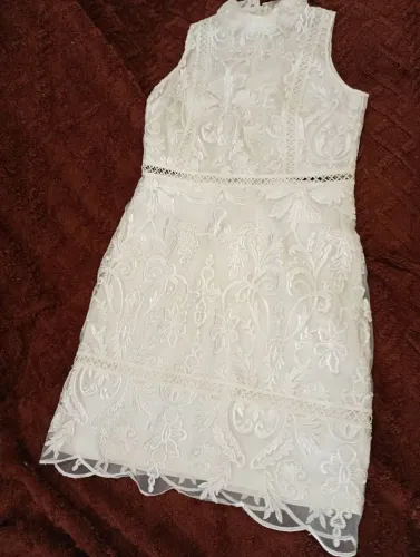 Vestido Marfim 38 40 para ocasiões especiais! nunca usado!