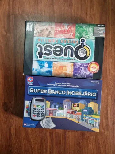 Combo Jogos de Tabuleiro: Super Banco Imobiliário (Estrela) + Quest Edição Família (Grow)