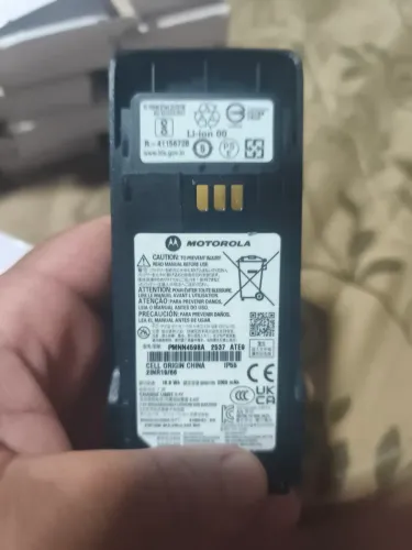 3 baterias originais Motorola pra rádio