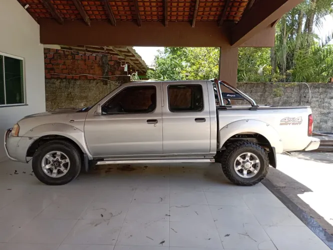 Nissan Frontier Se/se Strik/one CD 4X4 2.8 Dies 2006