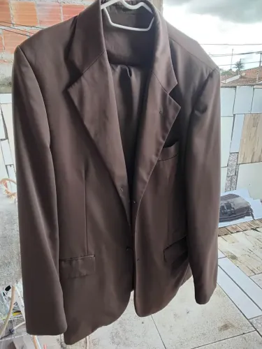 Vendo terno completo marrom,,terno 52 e calça 46