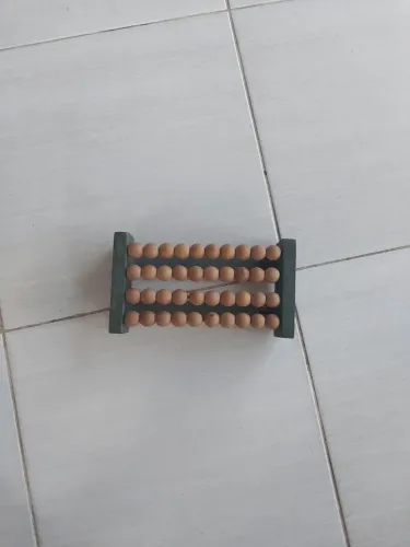 Massageador de pés para facite plantar