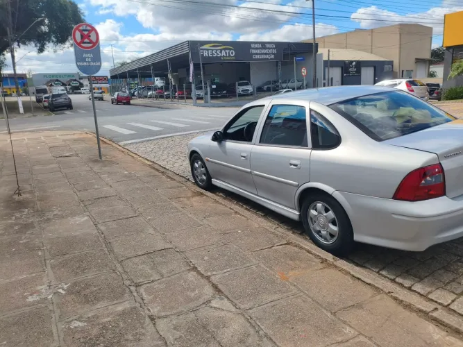 Chevrolet Vectra GLS/expres.2.2/ 2.0 E 2.0 CD 8V 2001