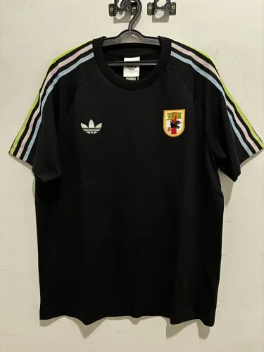 Camiseta Japão adidas originals