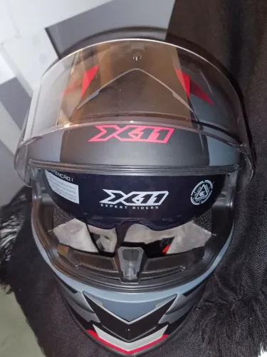 Capacete x11 