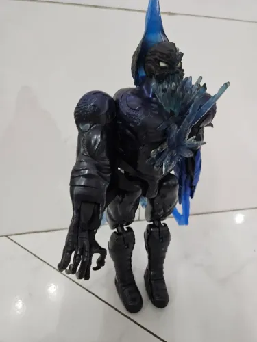 Max Steel Extroyer corvo top