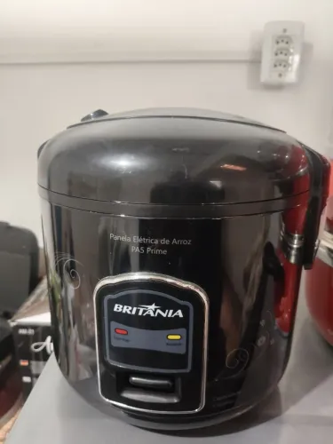 Panela elétrica de arroz Britânia