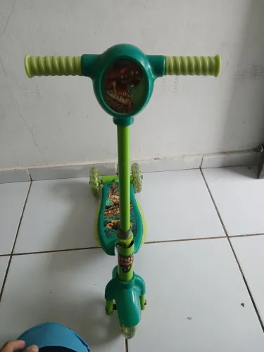Patinete para crianças brincar e se divertir