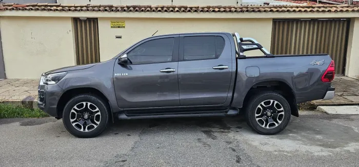 Toyota Hilux CD SRV 4X4 2.8 TDI Diesel Aut. 2025
