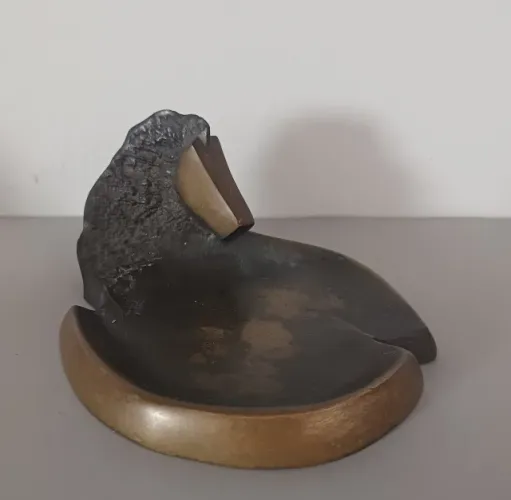 Tereza M. -  Escultura em bronze - 13 x 15 x 6 cm 