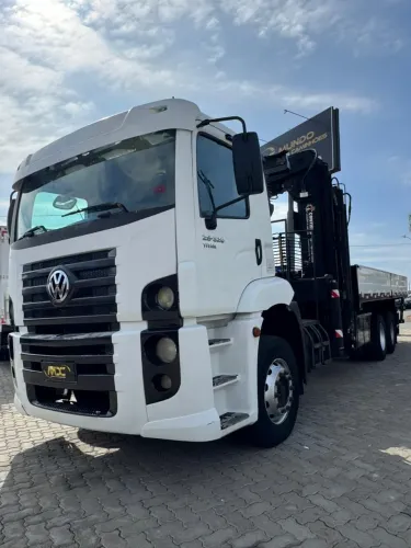 25-320 6X2 MUNCK 45 TONELADAS