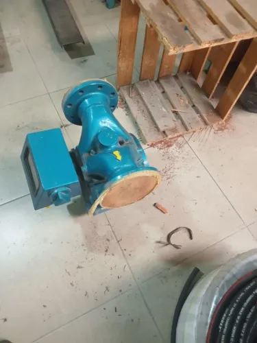 MEDIDOR VOLUMÉTRICO PARA COMBUSTIVEIS ( NOVO SEM USO )