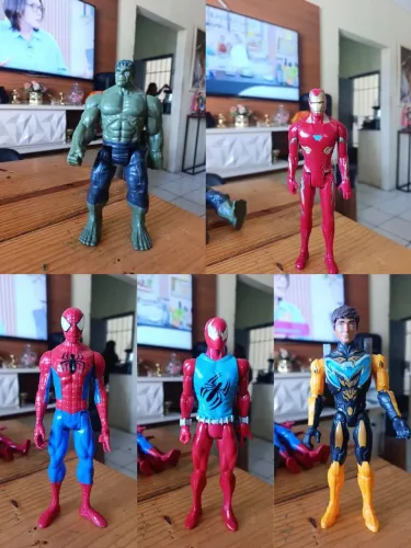 Bonecos diversos todos originais