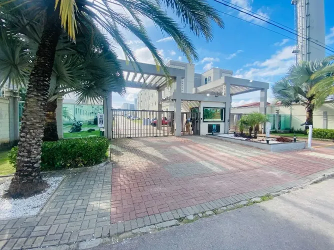 Apartamento com 2 dormitórios para alugar, 42 m² por R$ 1.642,90/mês - Paupina - Fortaleza