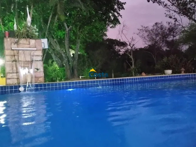 Chácara à Venda em Mateus Leme (VIVENDA DO VALE) 3 Quartos, Piscina e Varanda Gourmet