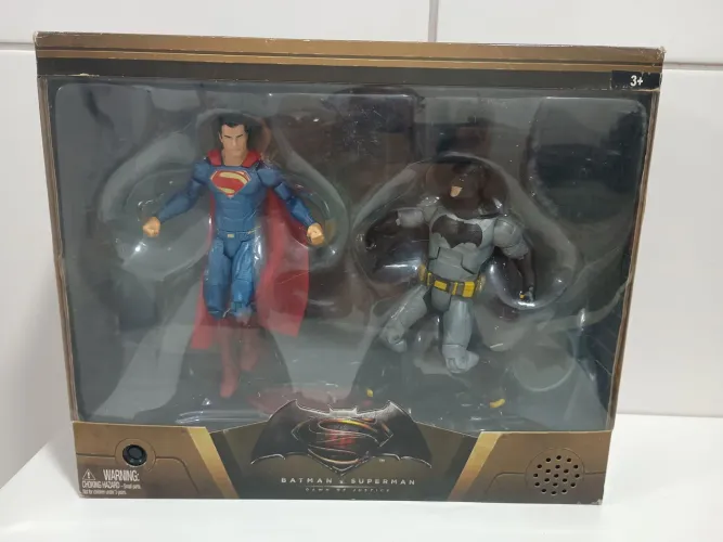 Batman V Superman Dawn Of Justice Mattel 2015 Com Luz E Som (RARO)