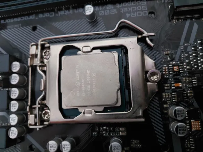 Kit Intel Core I5 10400F + Gigabyte H510M K V2 <br>Placa Mãe Gigabyte H510M K V2