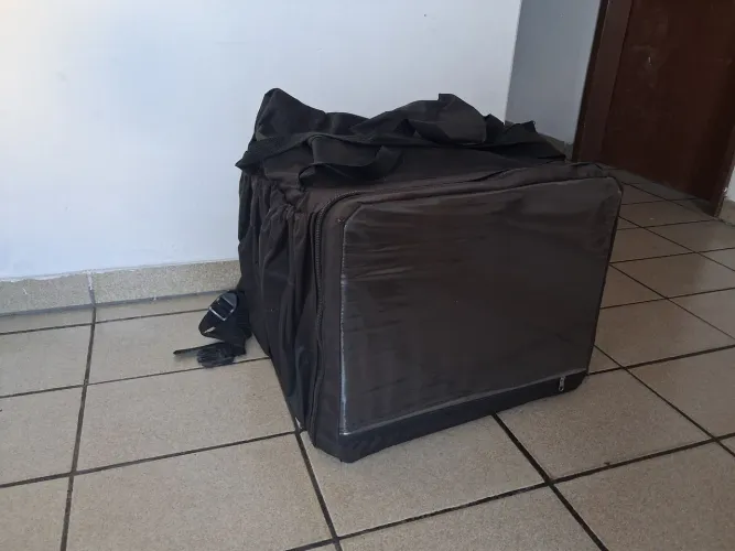 Mochila Delivery (Bag) para Entrega - Preta Seminovas (Estado de Nova)