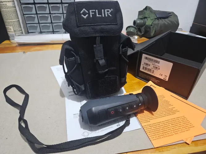 Monóculo de visão termal Flir Scout TKx 
