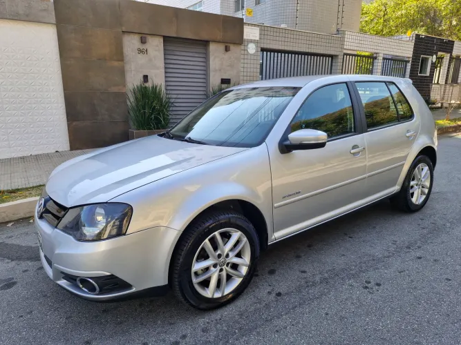 Volkswagen Golf Sportline 2.0 MI Total F. 8V Tip. 2014