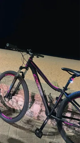 Bicicleta oggi feminina