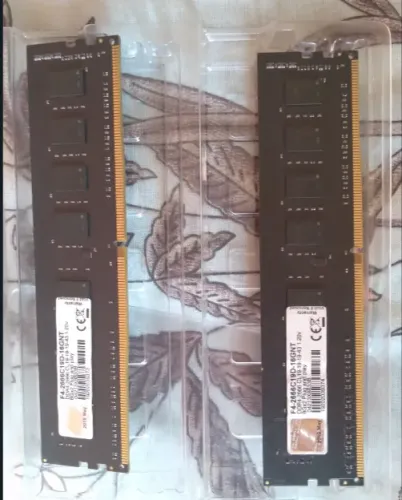 Vendo ou troco por um celular. Duas memorias DDR4 8G 2666